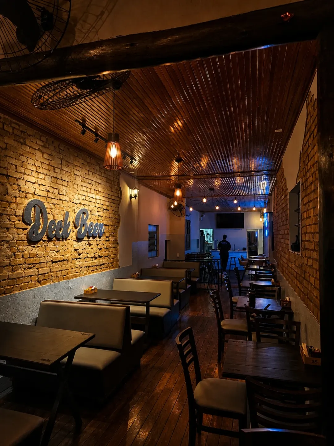 Interna do Deck Beer