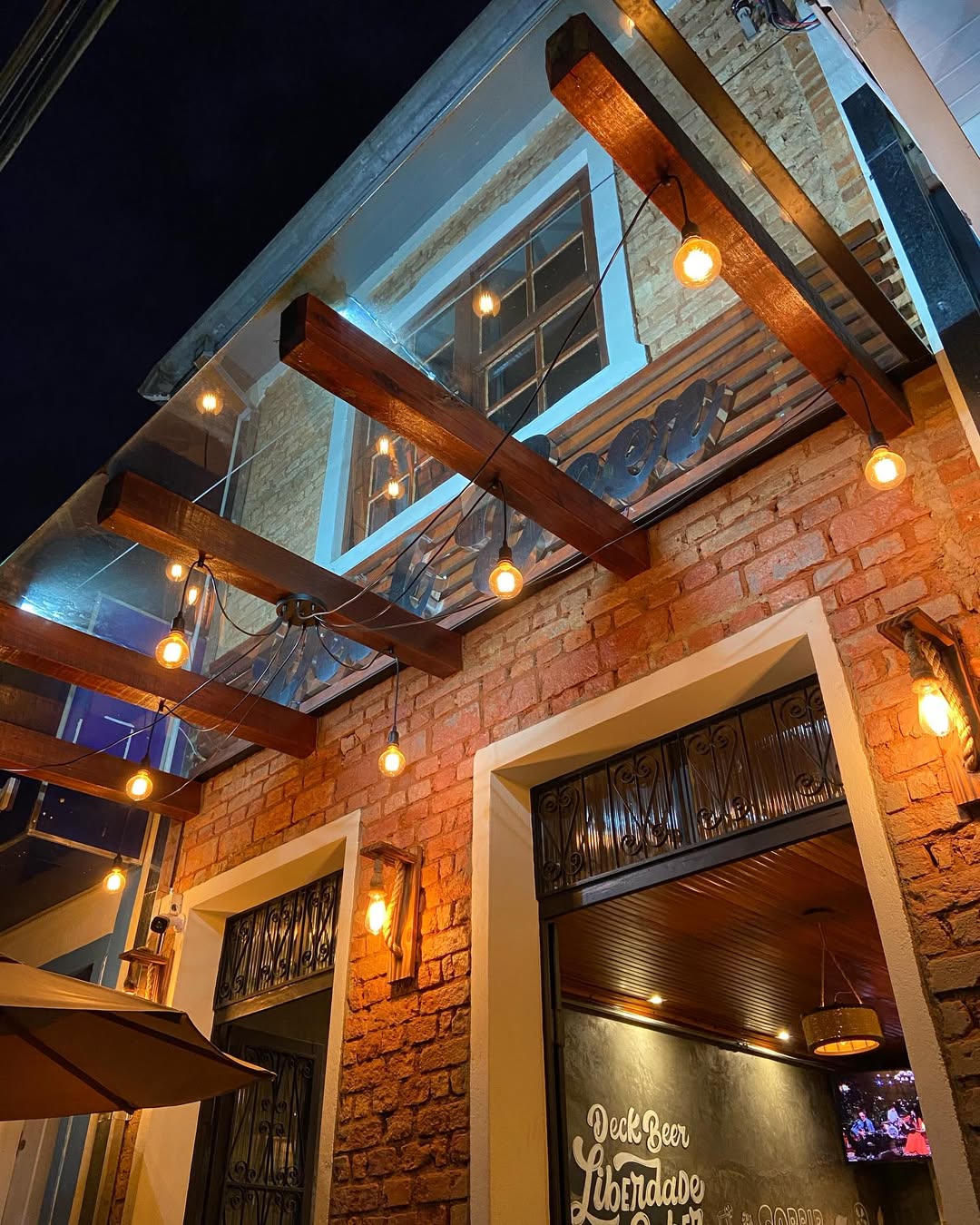 Faixada do Deck Beer